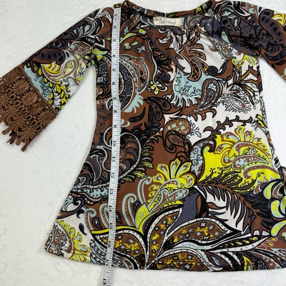 Lady’s World Paisley Bell Sleeve Dress - Picture 3 of 7